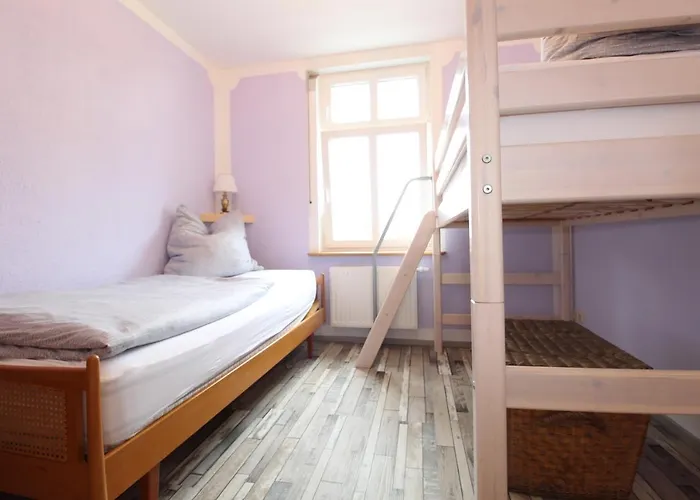 Heinrich's & 4* Walternienburg